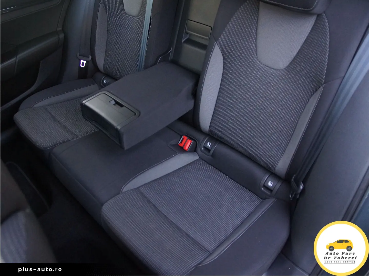 Skoda Octavia Style 2.0 TDI DSG  ACC  senzori  LED