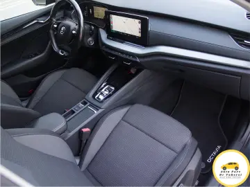 Skoda Octavia Style 2.0 TDI DSG  ACC  senzori  LED