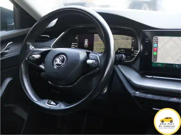 Skoda Octavia Style 2.0 TDI DSG  ACC  senzori  LED