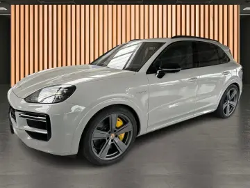 Cayenne Turbo E-Hybrid*Burmester*Head-Up*PCCB*