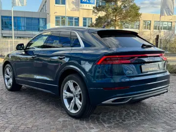 Q8 55 TFSI e quattro 280 KW Plug-in-Hybrid Pano