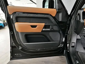 Defender 110 V8 P525