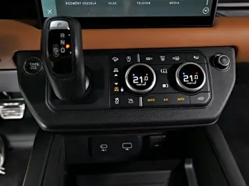 Defender 110 V8 P525
