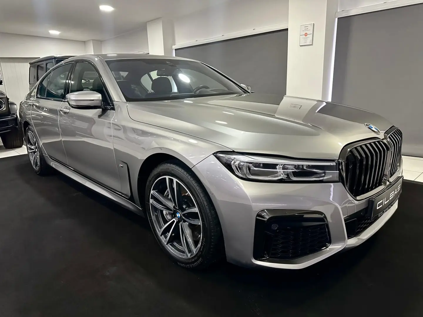 750 i xDrive M Sport *LED*MASSAGE*HUD*SHADOW*KAM