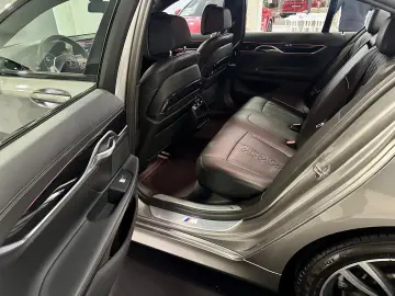750 i xDrive M Sport *LED*MASSAGE*HUD*SHADOW*KAM