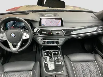 750Li xDrive Limousine M Sport Standheizung