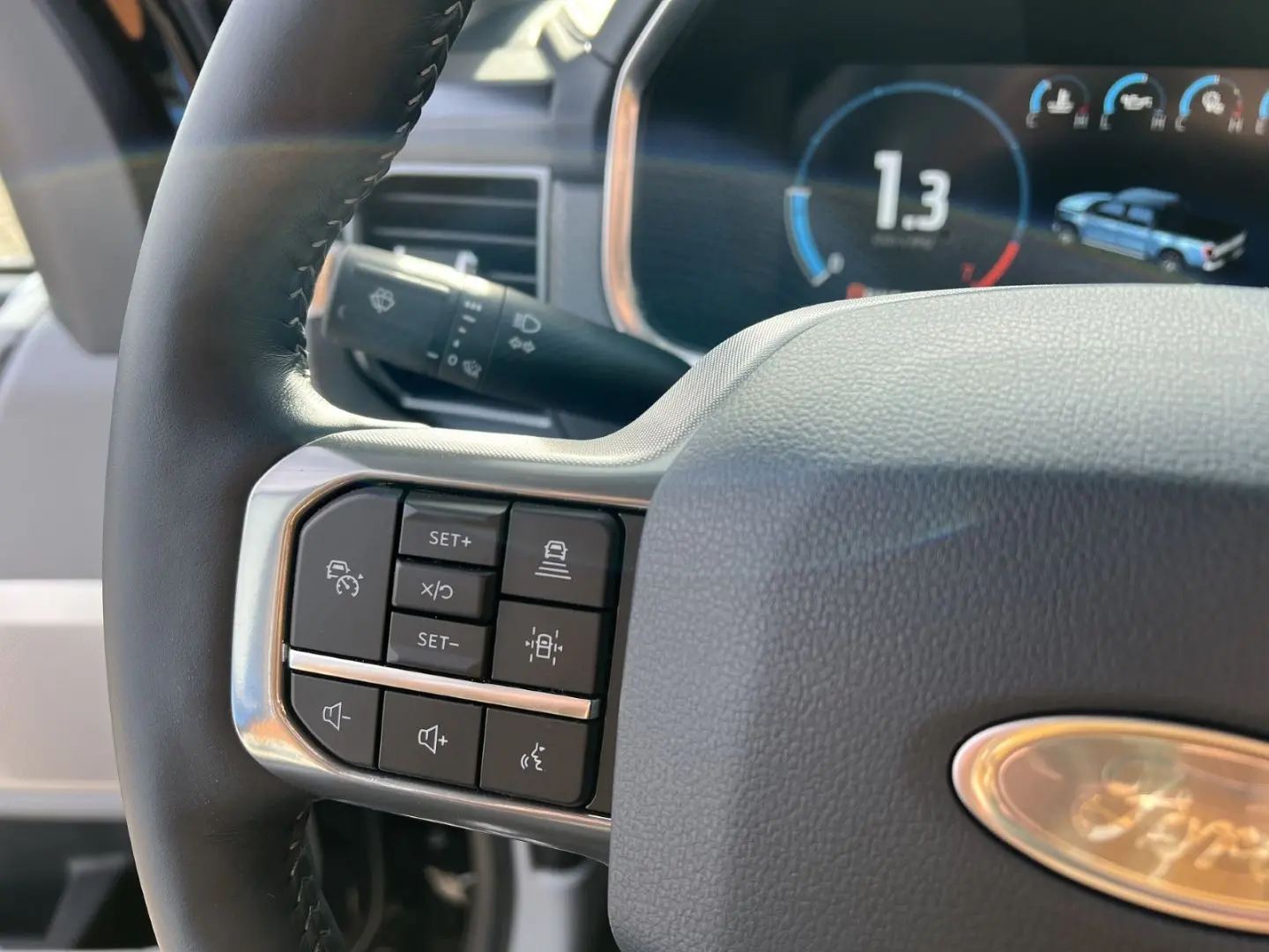 F 150 Limited+LED+ACC+BLIS+PanoDach+B&O+DAB+AHZV