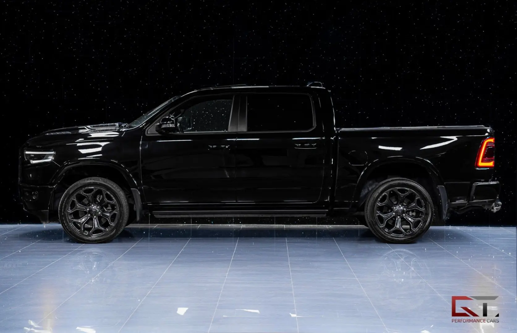 1500 Limited Night Crew Cab