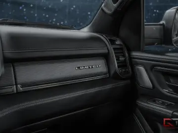 1500 Limited Night Crew Cab