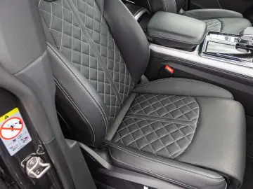 Q8 S line 50TDI Pano AHK ACC S-Sportsitze Navi L