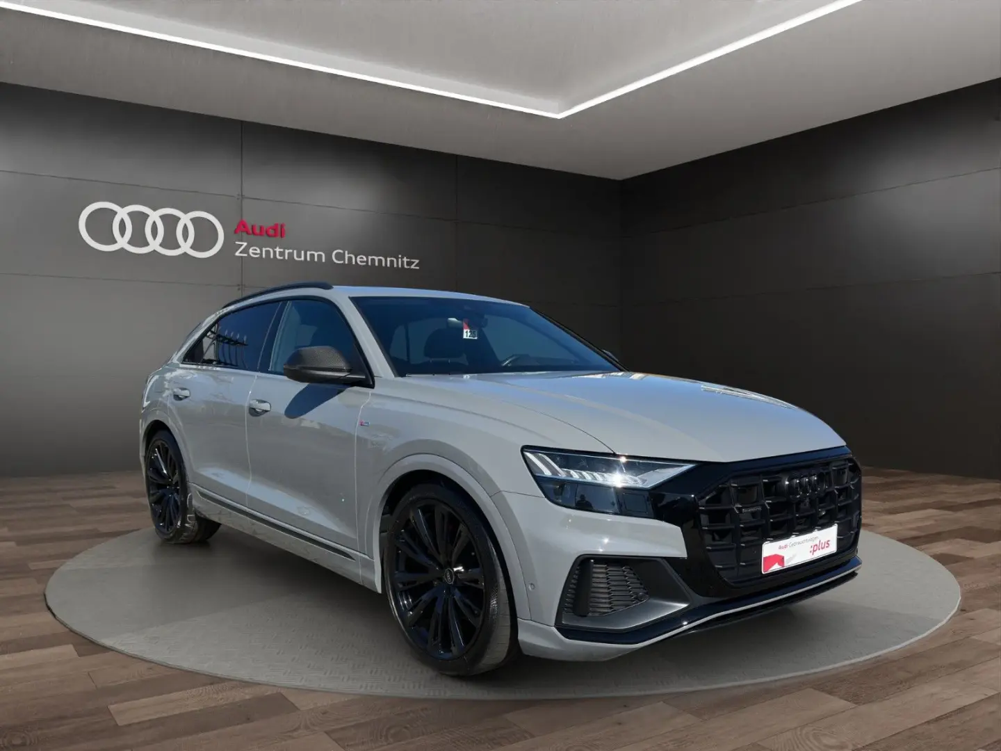 Q8 50 TDI qu.tipt. COMPETITION+CARBON+STHZG+PANO