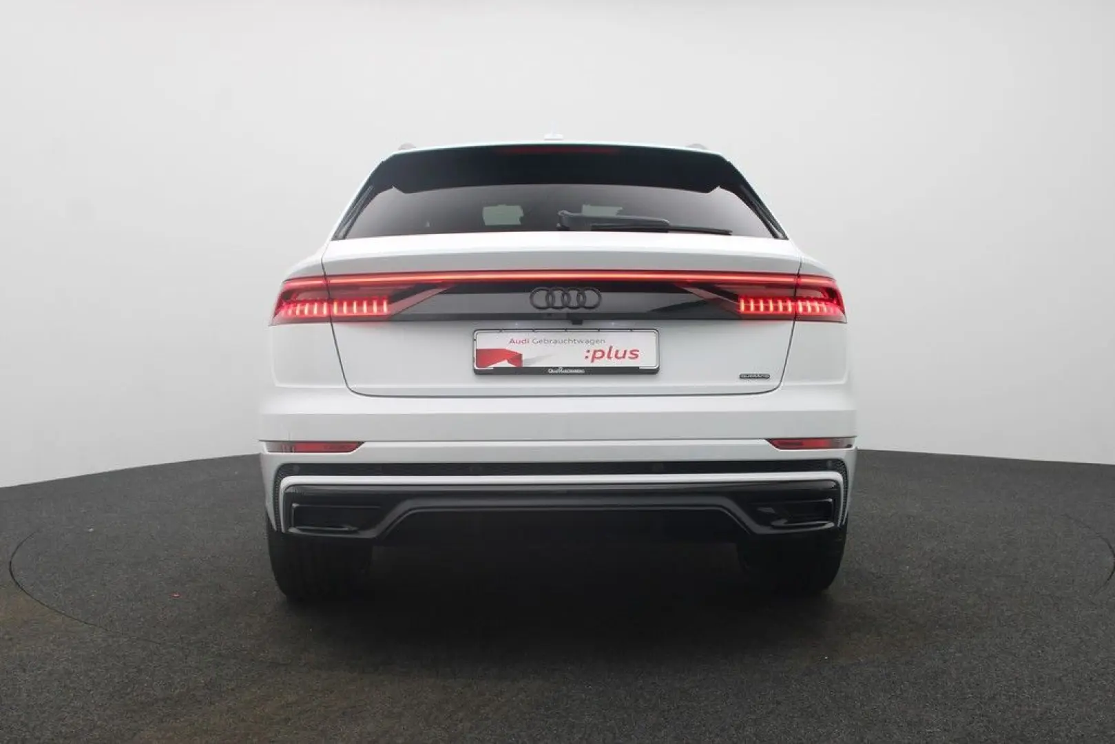 Q8 55 TFSI e quattro S line LED Navi Pano AHK
