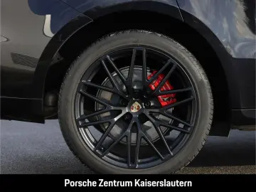 Macan GTS BOSE Sportabgas Panorama Luftfederung