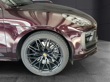 Macan GTS /PANO/CHRONO/BURM/21