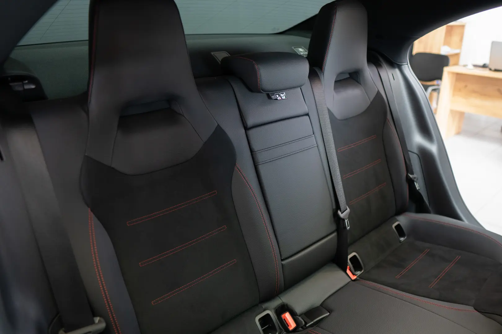 Mecedes-benz CLA 200 Coupe AMG Pano HeadUp 360 LED Burmester