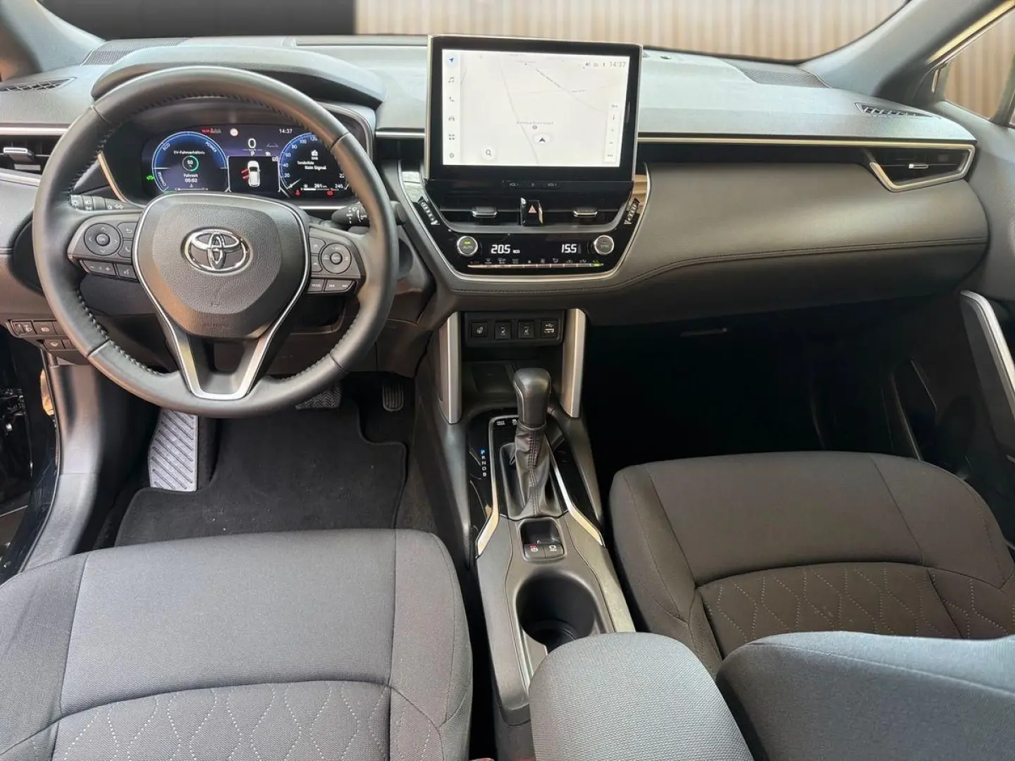 Corolla Cross 2.0 4x4 Hybrid Style Navi Kamera