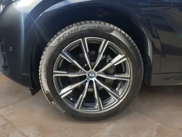X6 xDrive40i M Sport / NP= 123.390,- / Komforts