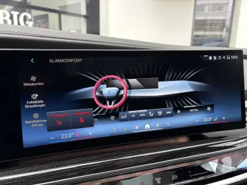 740d xDrive M Sport SkyLounge Standh DA Prof 21