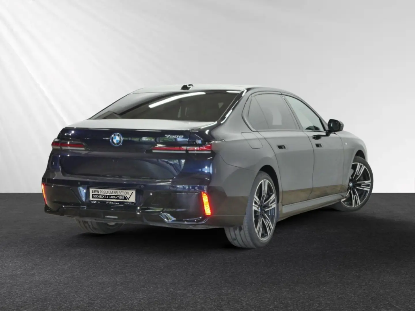 750e xDrive M Sport Pro|SkyLounge|DAProf.|Massag