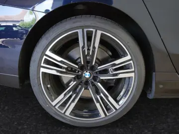 750e xDrive M Sport Pro|SkyLounge|DAProf.|Massag