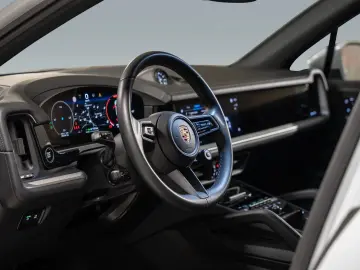 Cayenne E-Hybrid Beifahrerdisplay Massagesitze