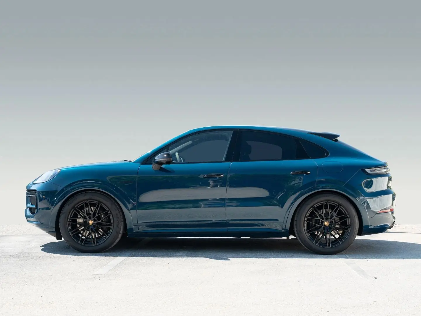 Cayenne E-Hybrid Coupe InnoDrive 21-Zoll AHK