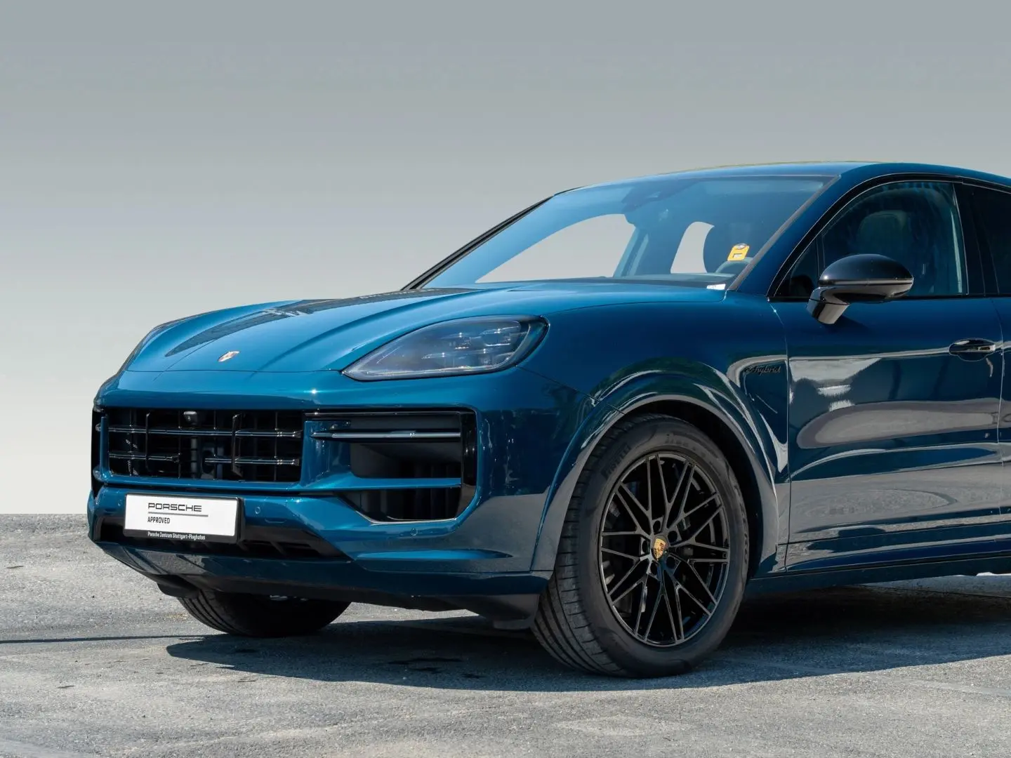 Cayenne E-Hybrid Coupe InnoDrive 21-Zoll AHK