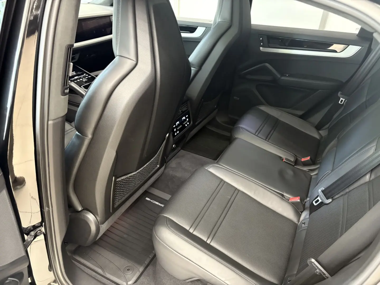 Cayenne Coupe Turbo E-Hybrid
