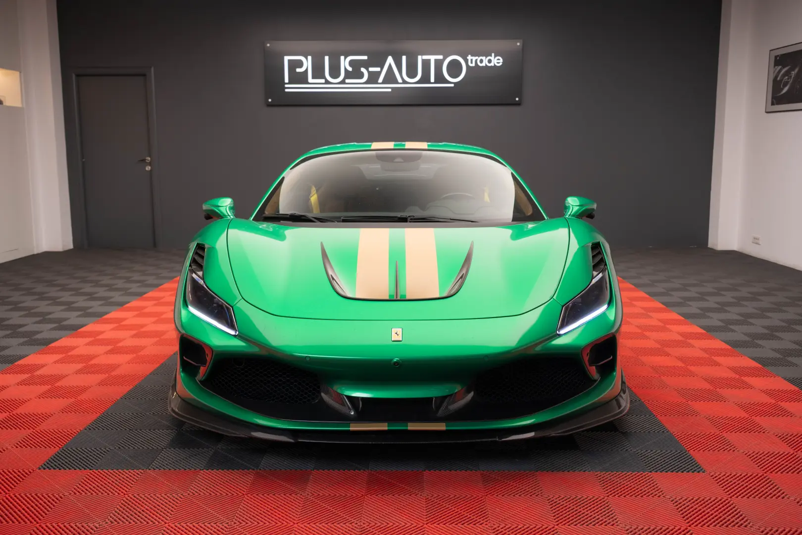 Ferrari F8 Tributo 1016 Industries Pack / NOVITEC