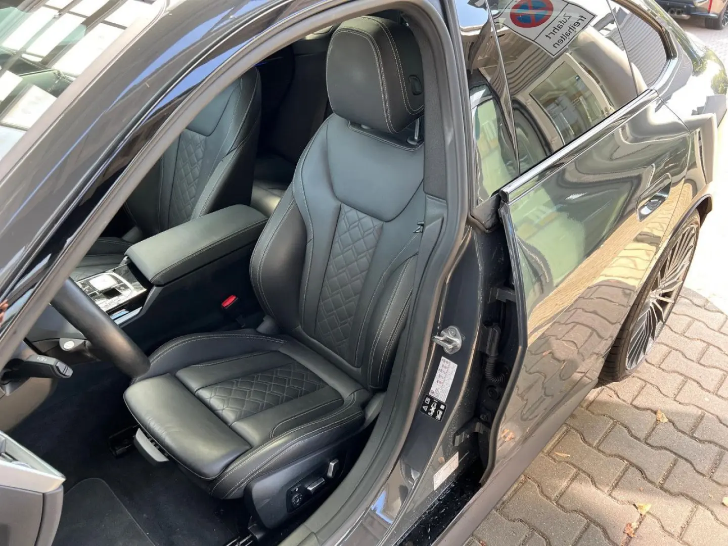 B4 Gran Coupé Glasd. StandHz DA+ PA+ Laser H/K