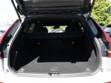Volvo XC60 B4 Plus Dark AWD FACEL. 360° LED ACC