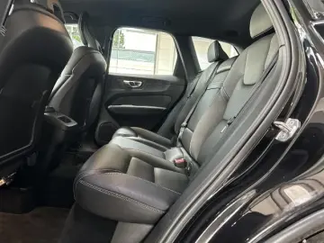 XC60  D4 R Design LED Standhzg Virtual BLIS 