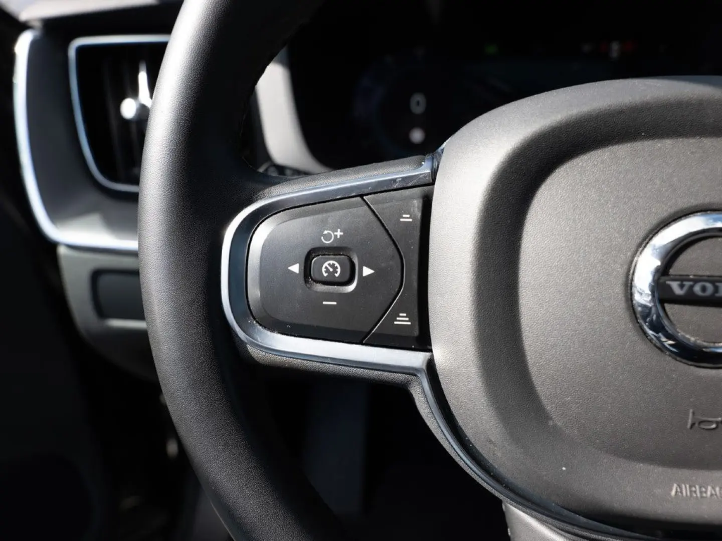 XC60 B4 Core 1Hd. LED STANDHZ FACEL. W-LAN NAVI