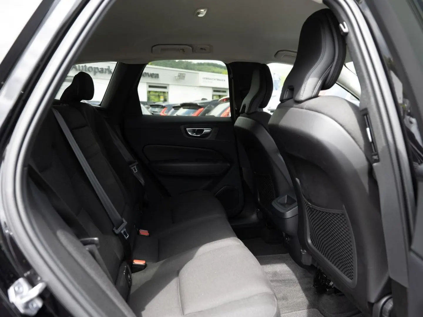 XC60 B4 Momentum Pro 2WD aus 1.Hand FACEL. 360°
