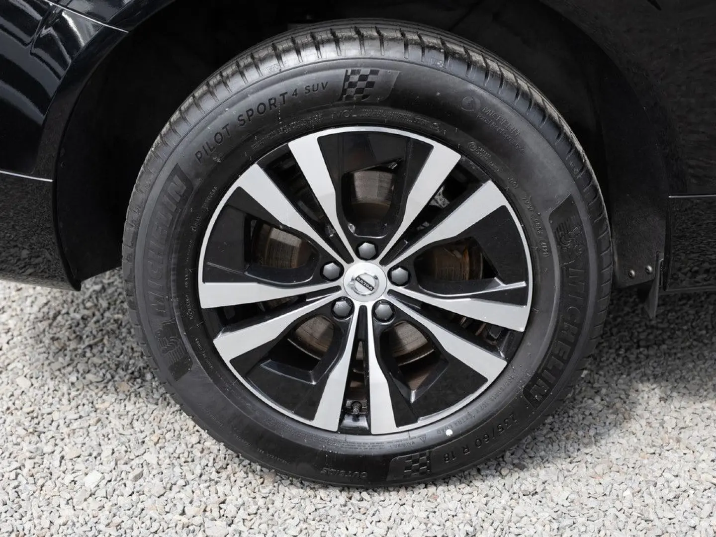 XC60 B4 Momentum Pro 2WD aus 1.Hand FACEL. 360°