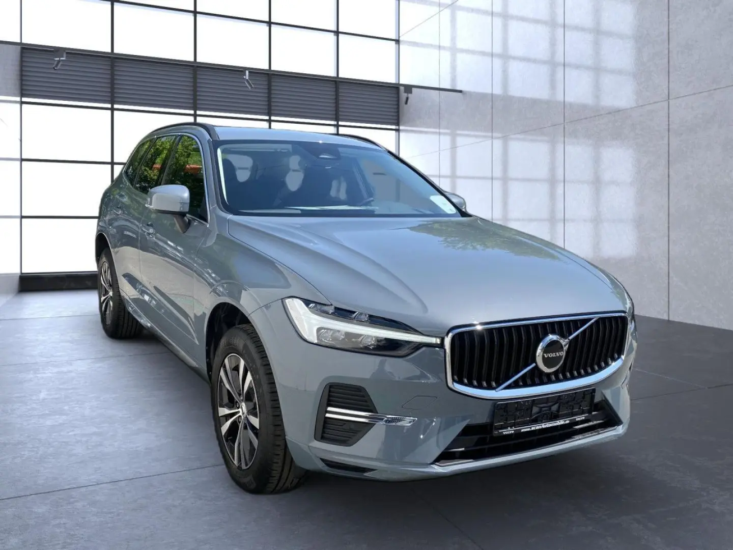 XC 60 Momentum Pro AWD Bluetooth Navi LED Klima