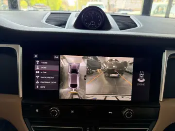 Macan Basis- Pano- Bose- 360