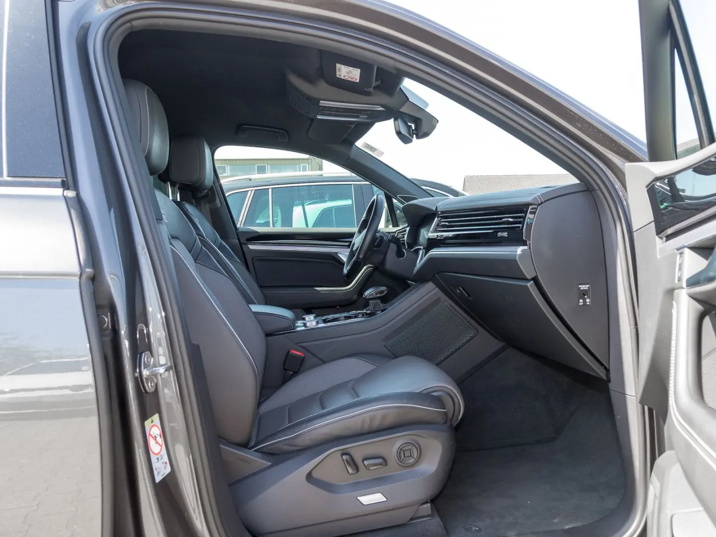 Touareg 3.0 TDI R-LINE BLACK STYLE LM21 MATRIX