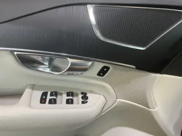 XC90 Momentum Pro*Leder*Cockpit*LED*ACC*AndroidA