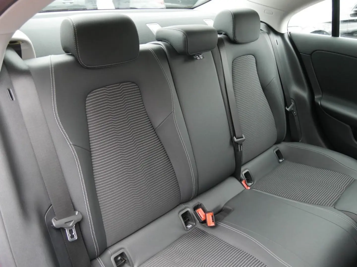 CLA 250e |NAVI|KAM|MBUX|PTS|SHZ|LM|Tempomat|AUT