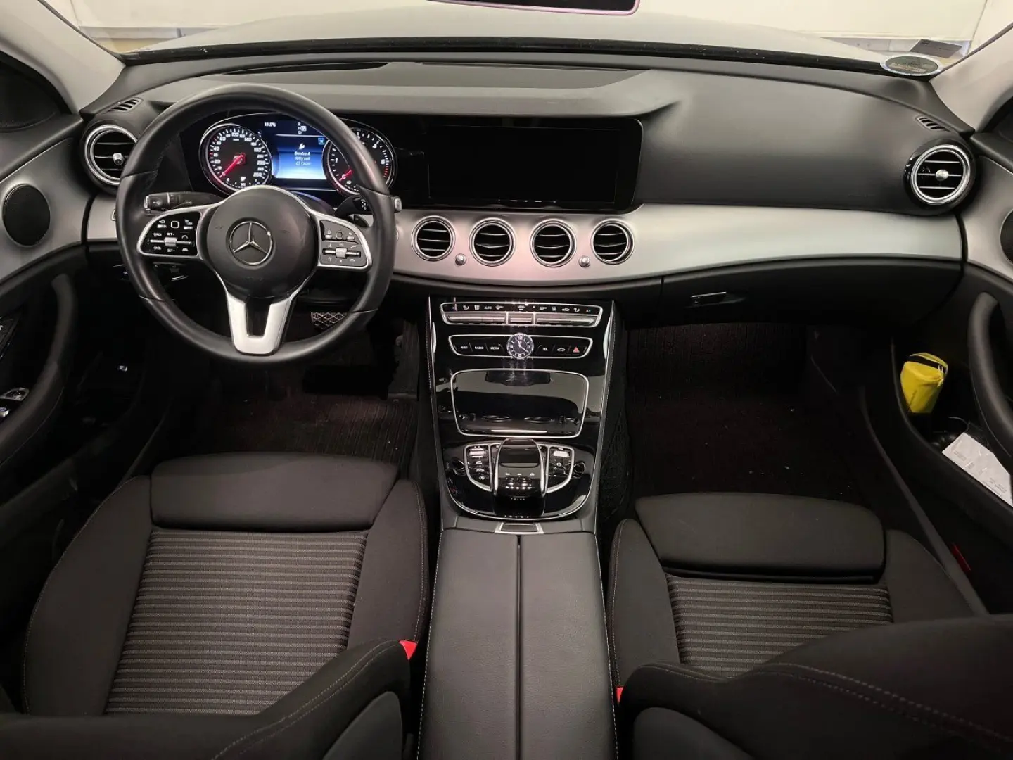 E 220 d Avantgarde StHz ACC Lane Navi BLIS HuD
