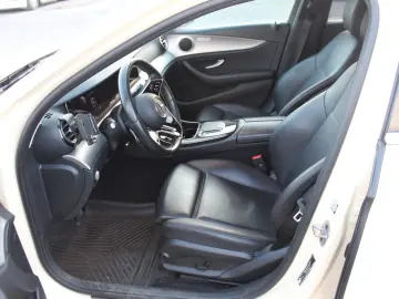 E 220 E -Klasse Lim. E 220 d Avantgarde