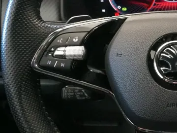 Kodiaq 2.0 TDI Sportline 4x4*ACC*PANO*AHK*MATRIX