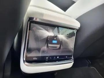 Tesla Model S Plaid