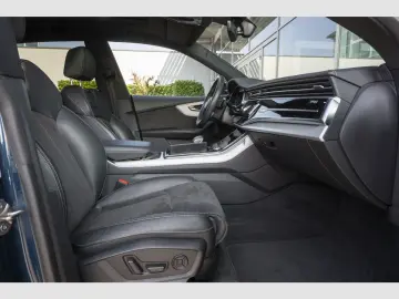 Q8 50 TDI quattro S line Navi,LED,SHZ,PDC