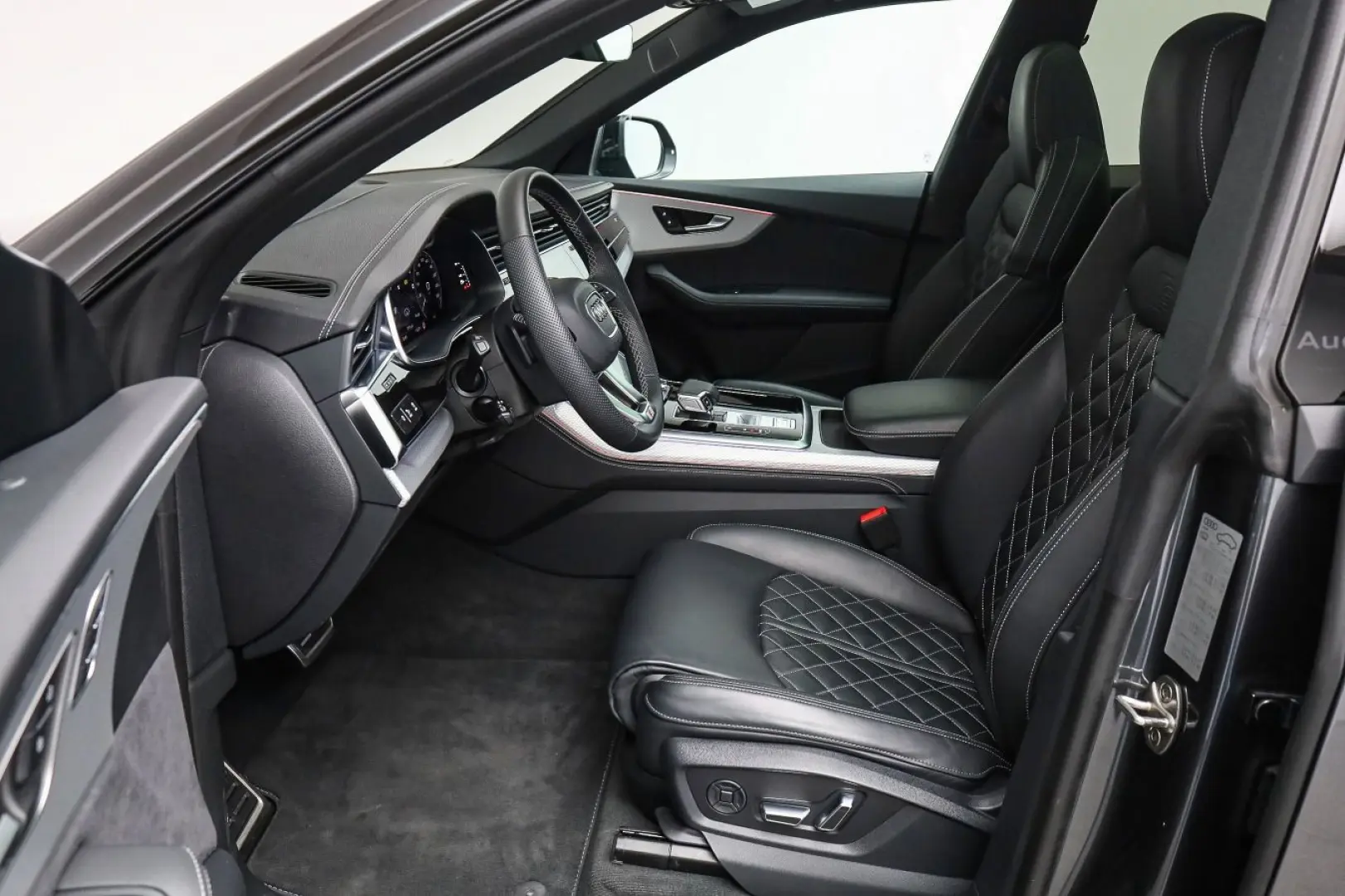 Q8 60 TFSIe quattro S-LINE*PANO*AHK*HUD*LEDER*HD