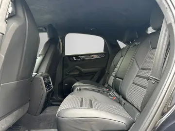 Cayenne Coupe GTS Leichtbau Sport Chrono Paket