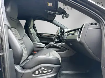 Cayenne Coupe GTS Leichtbau Sport Chrono Paket