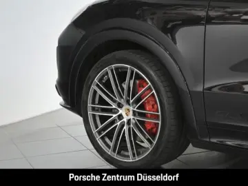 Cayenne GTS Coupe BOSE Panorama Surround-View