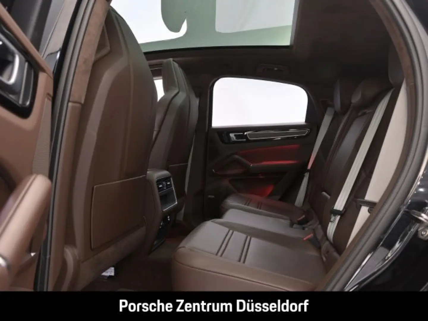 Cayenne GTS Coupe BOSE Panorama Surround-View